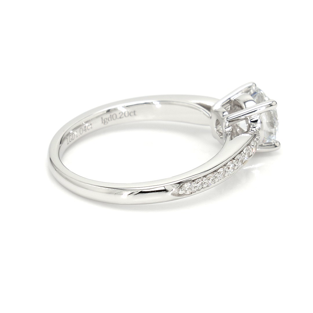 18K 1.04 ct E VVS2 P91,406 White Frame 18