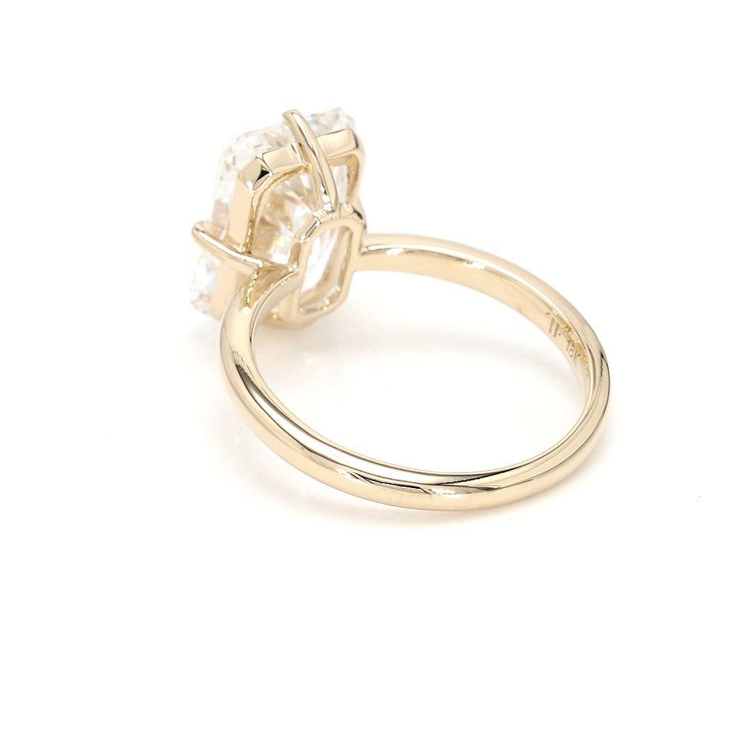 18K 5.27ct Radiant Shaped Rachelle Ring Yellow Frame 15