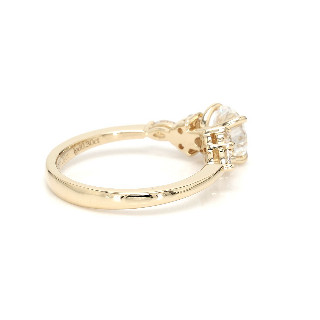 18K 1.09ct Round Shaped Noelle Ring Yellow Frame 7