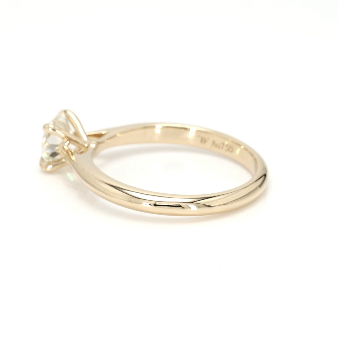 18K 0.7ct Round Shaped Florence Ring Yellow Frame 14