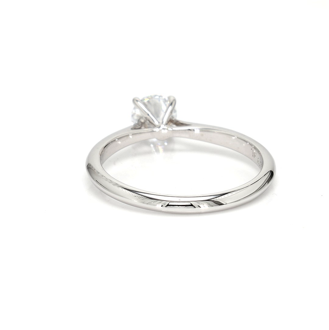 18K 0.53ct Round Shaped Florence Ring White Frame 5