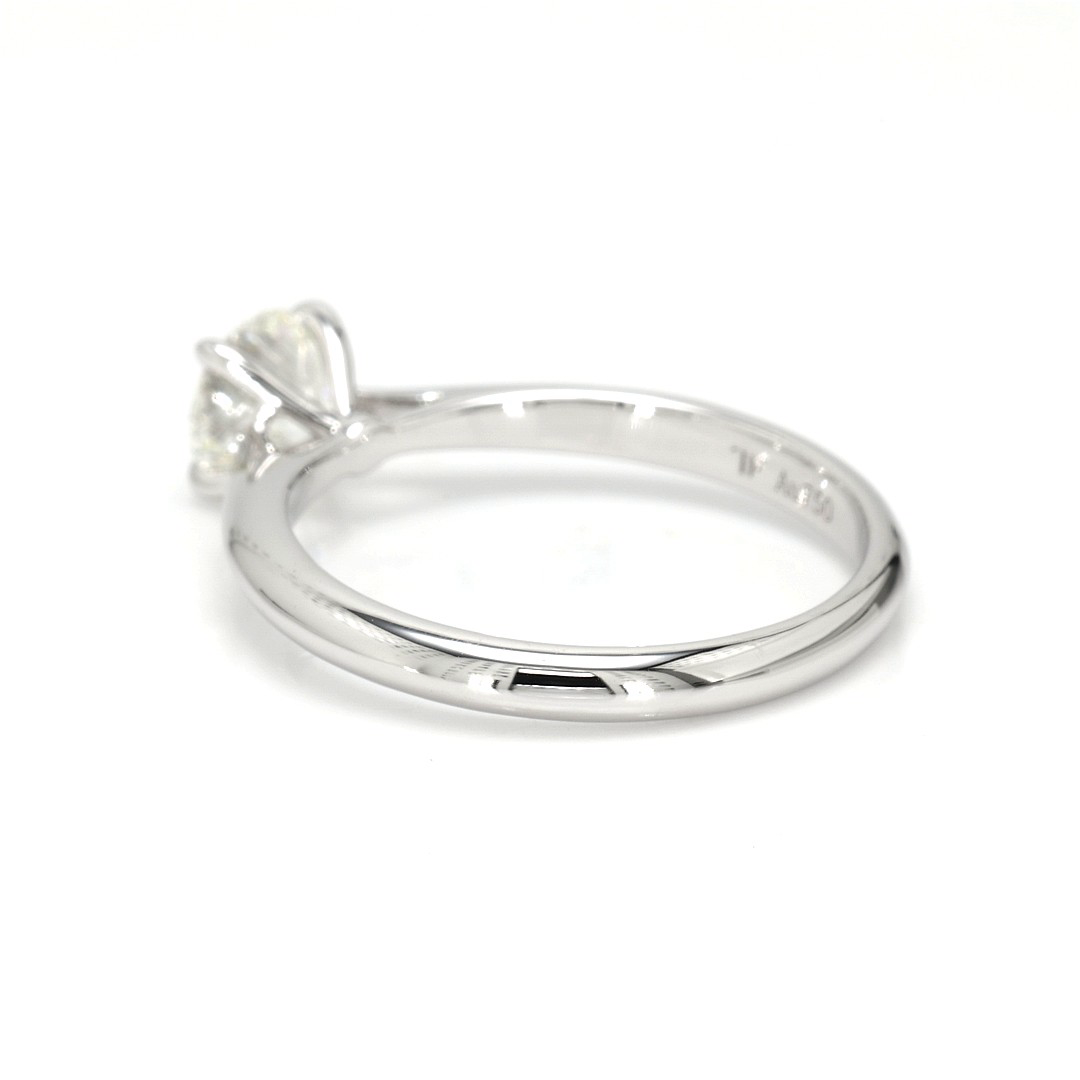 18K 0.74ct Round  Shaped Florence Ring White Frame 4