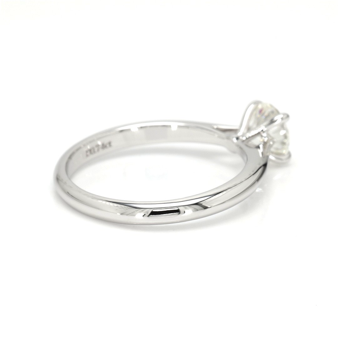 18K 0.74ct Round  Shaped Florence Ring White Frame 7