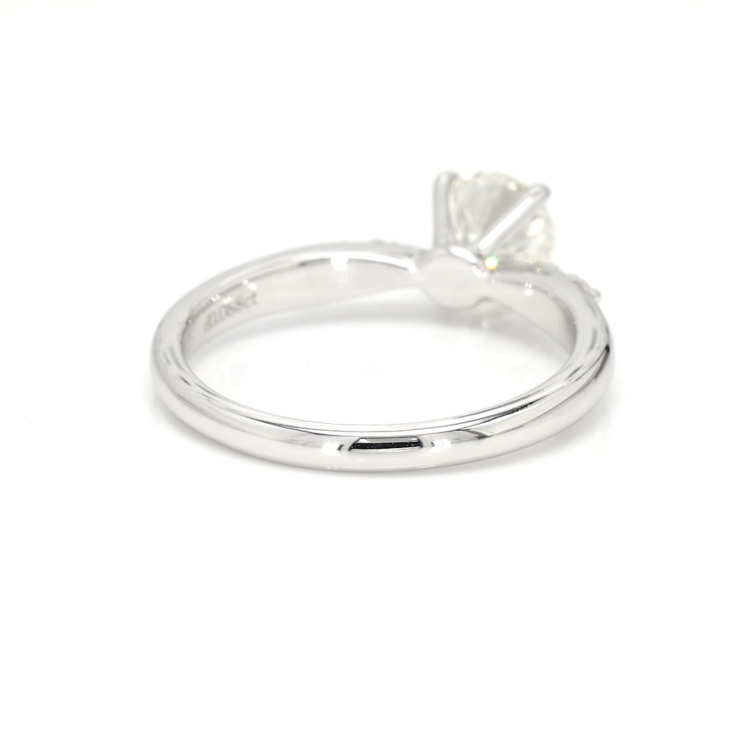18K 0.79ct Round Shaped Alex Ring White Frame 16