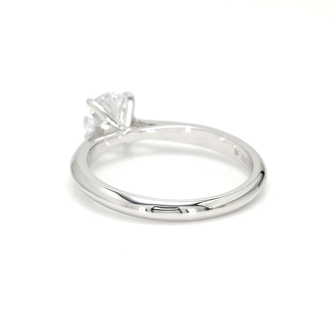 18K 0.7ct Round  Shaped Florence Ring White Frame 4