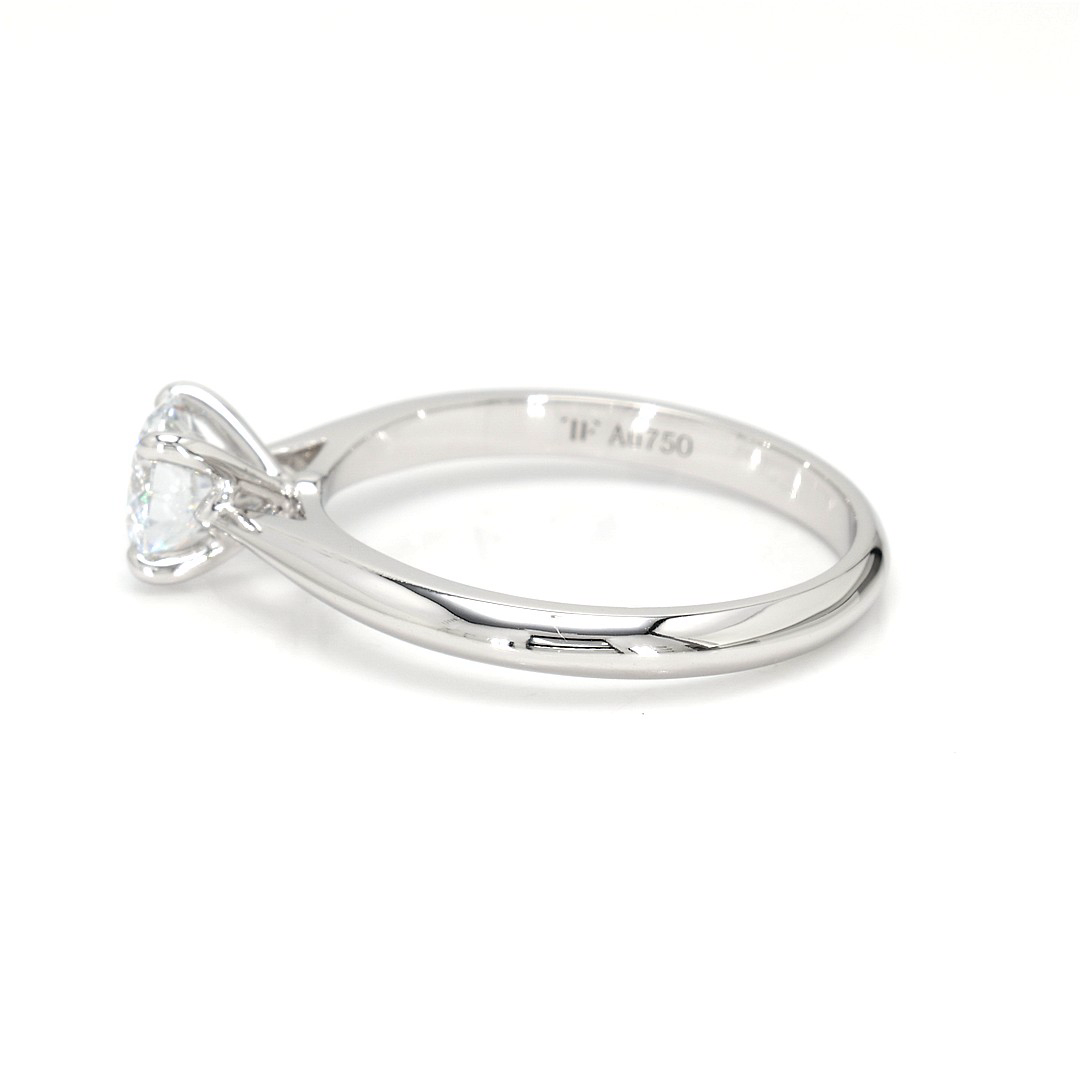 18K 0.7ct Round  Shaped Florence Ring White Frame 13