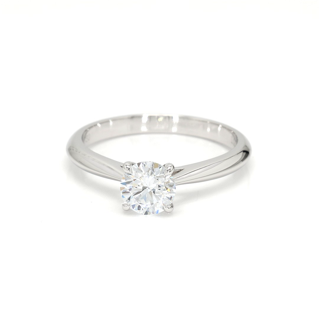 18K 0.7ct Round  Shaped Florence Ring White Frame 21