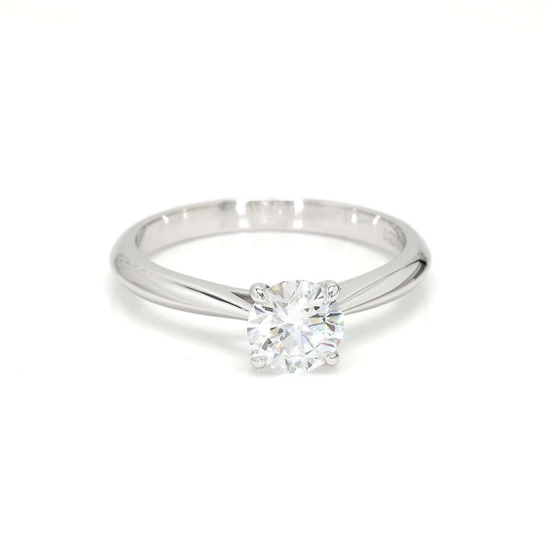 18K 0.7ct Round  Shaped Florence Ring White Frame 10