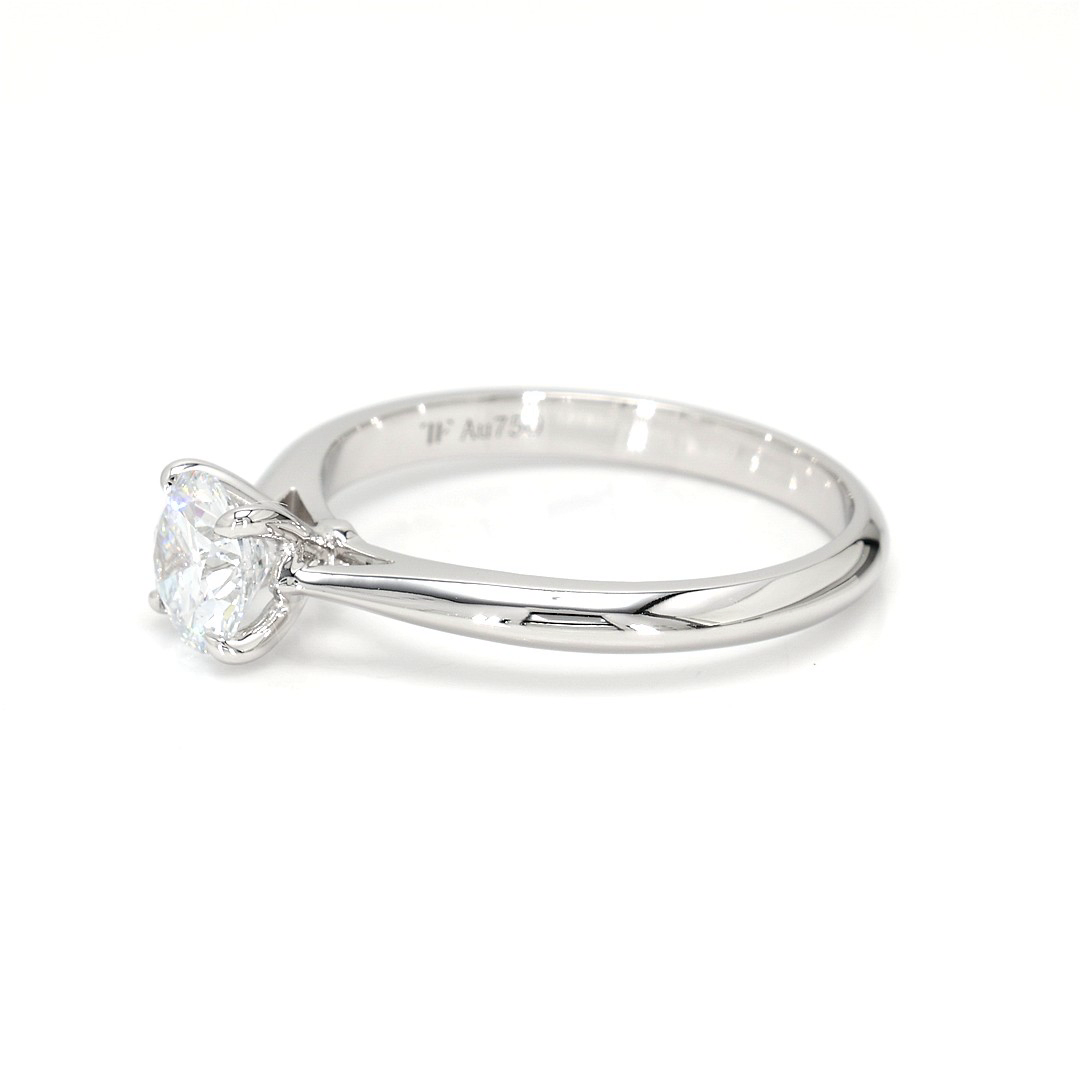 18K 0.7ct Round  Shaped Florence Ring White Frame 12