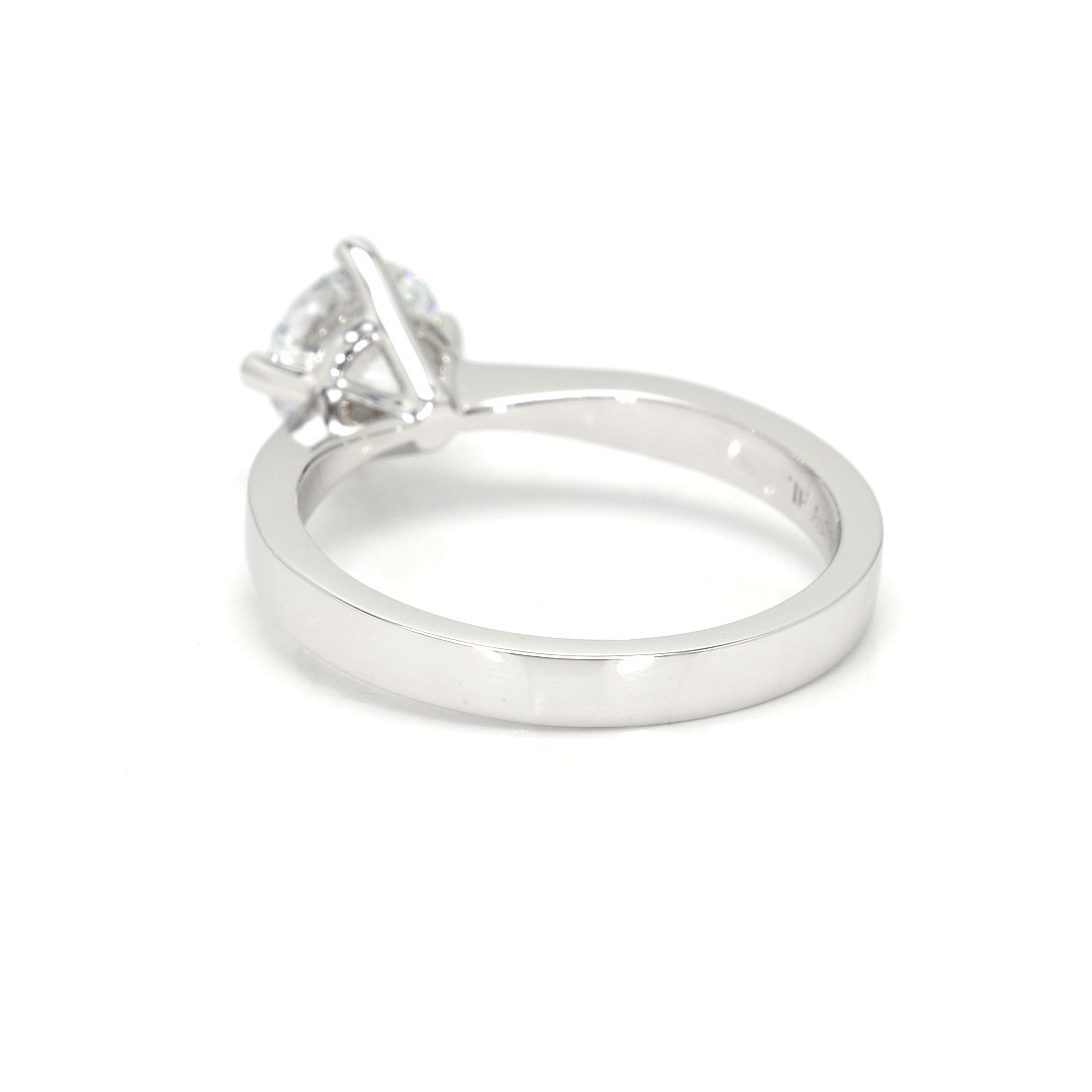 18K 1.06ct Round  Shaped Miel Ring White Frame 4