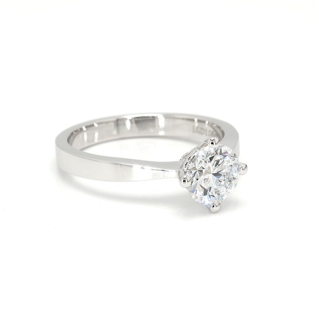 18K 1.06ct Round  Shaped Miel Ring White Frame 20