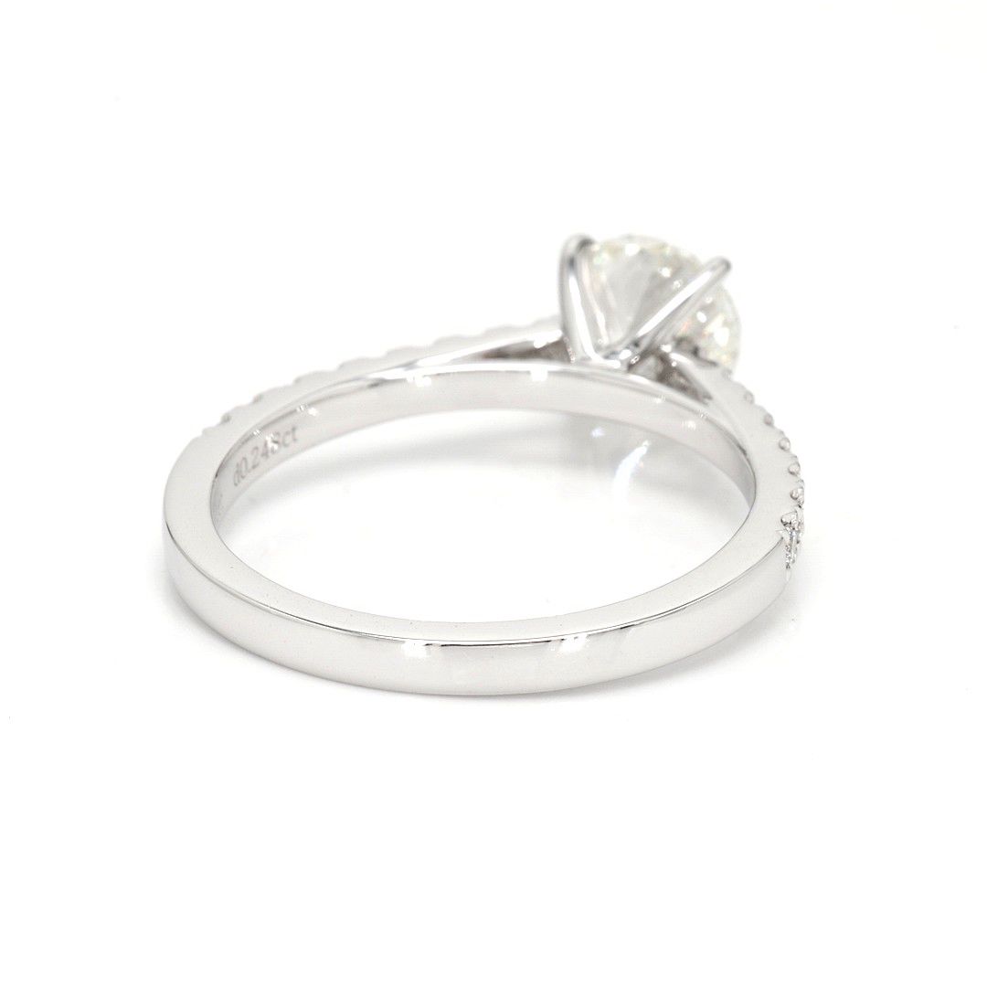 18K 1.01ct Round  Shaped Dior Ring White Frame 6