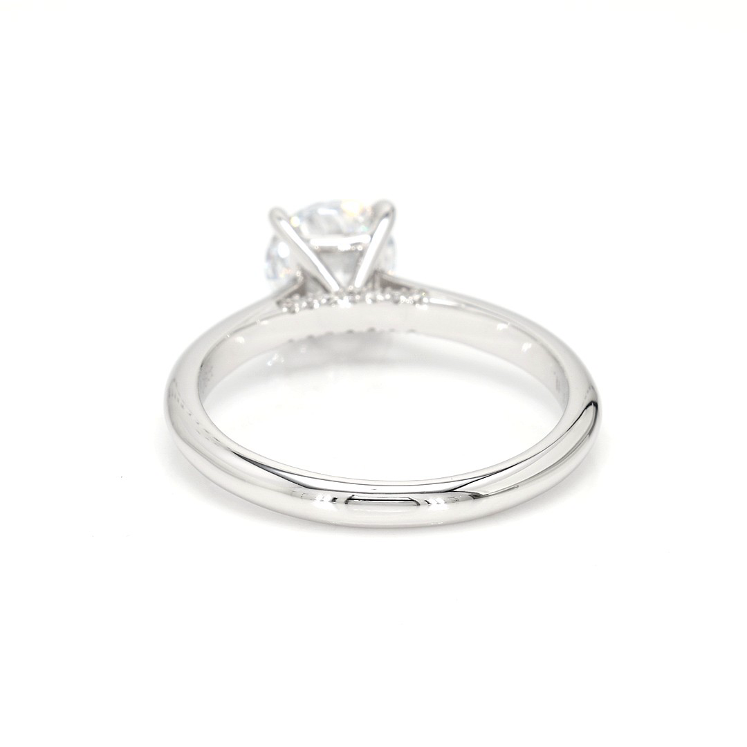 18K 1.03ct Round  Shaped Alice Ring White Frame 5