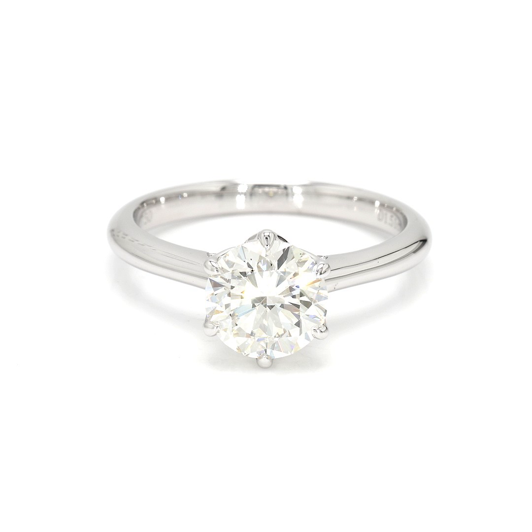 18K 1.51ct Round  Shaped Audrey Ring White Frame 0