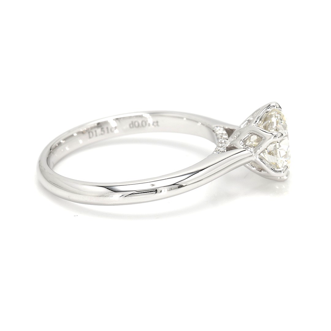 18K 1.51ct Round  Shaped Audrey Ring White Frame 8