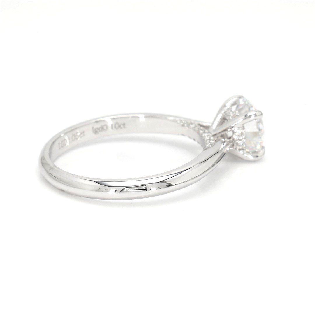 18K 1.05ct Round  Shaped Elise Ring White Frame 18