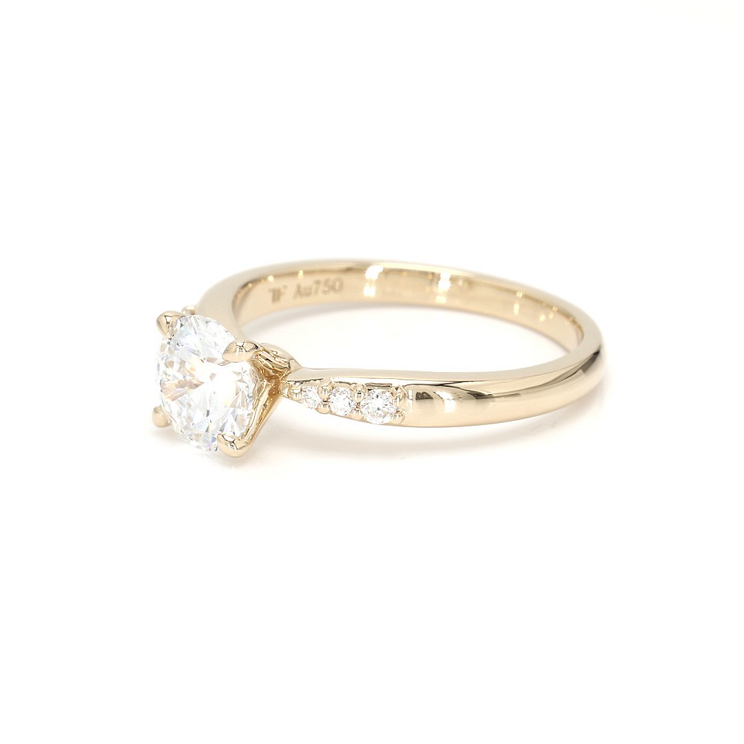 18K 1.03ct Round  Shaped Olivia Ring Yellow Frame 12