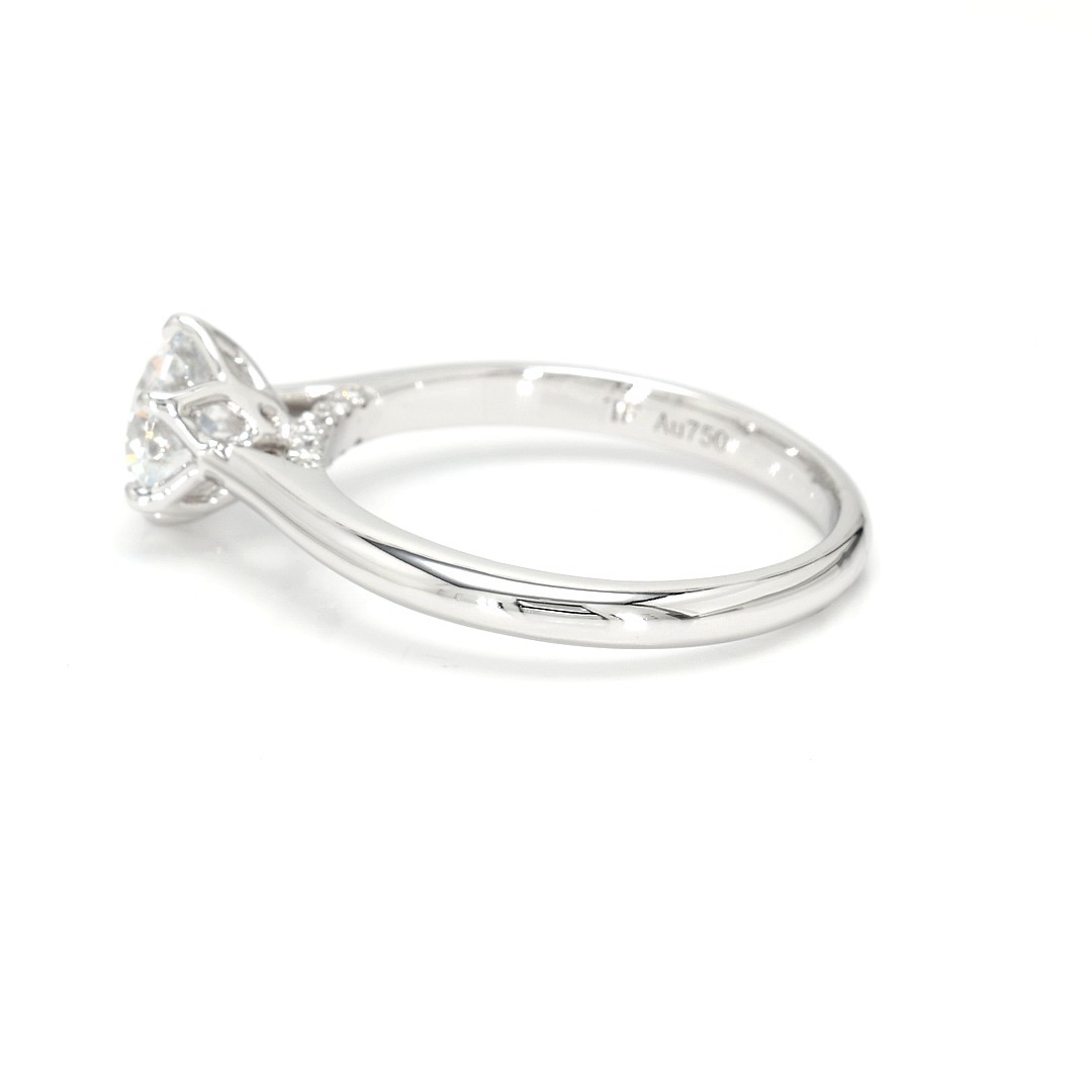 18K 1.01ct Round  Shaped Audrey Ring White Frame 3