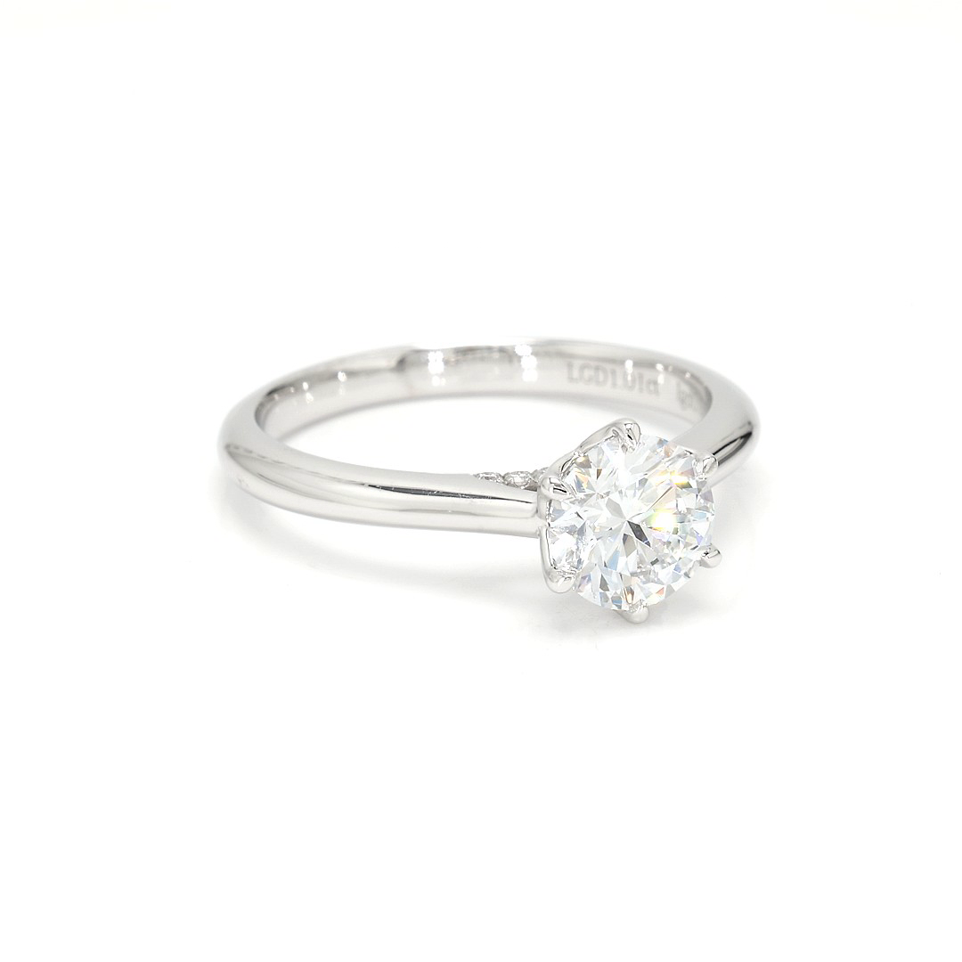 18K 1.01ct Round  Shaped Audrey Ring White Frame 10