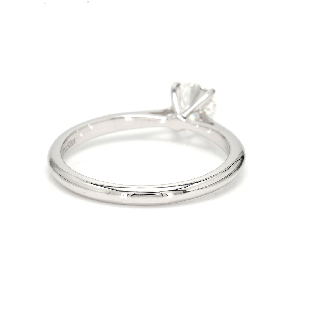 18K 0.52ct Round  Shaped Florence Ring White Frame 6