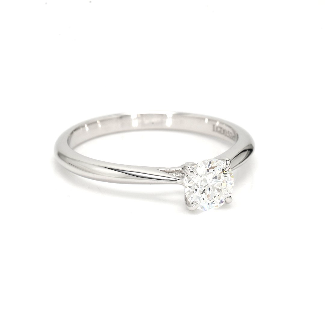 18K 0.52ct Round  Shaped Florence Ring White Frame 10