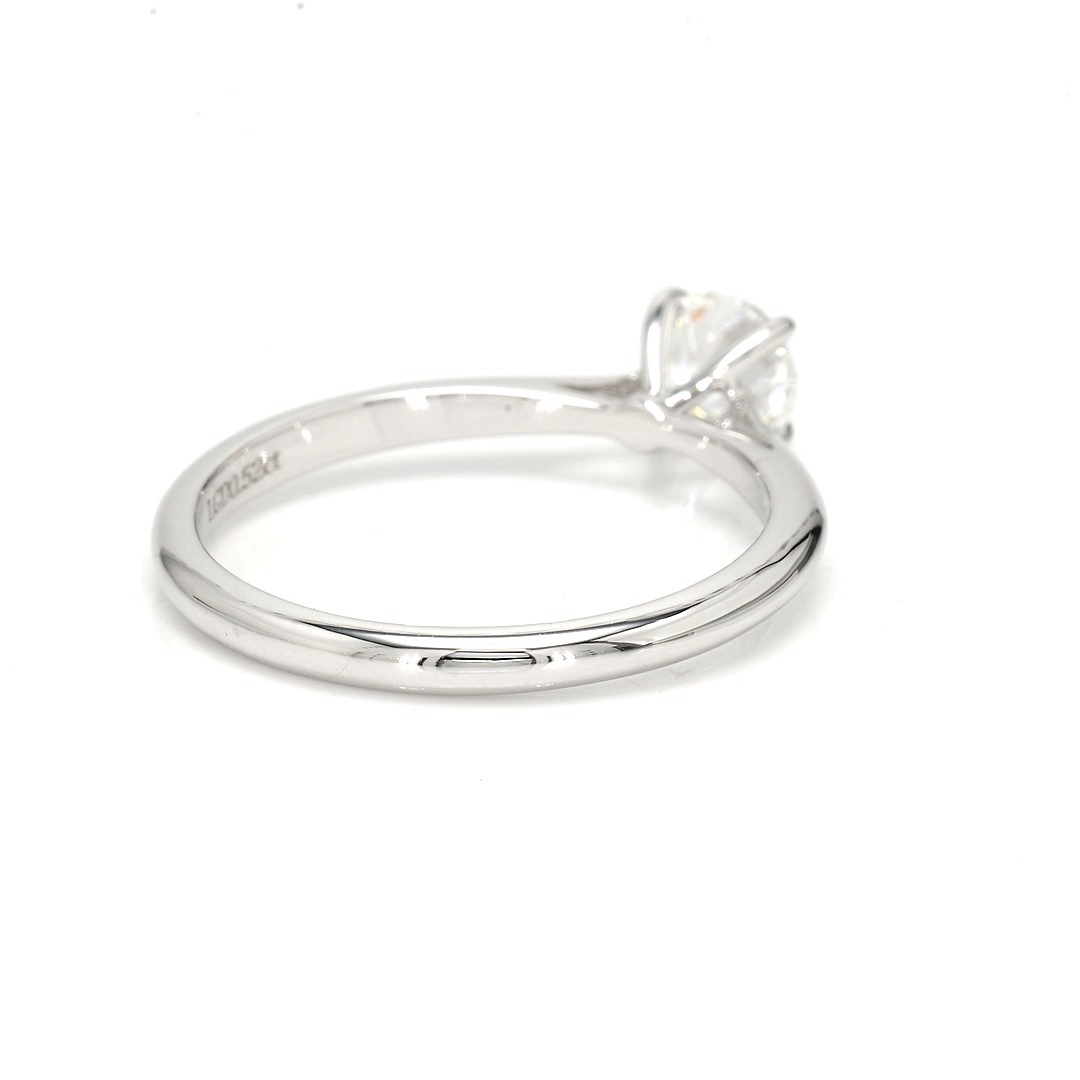 18K 0.52ct Round  Shaped Florence Ring White Frame 17