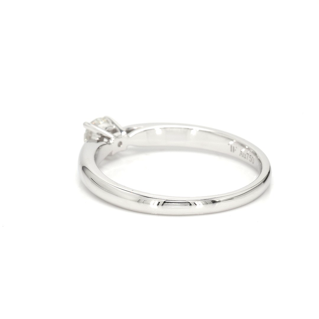 18K 0.21ct Round  Shaped Diane Ring White Frame 4