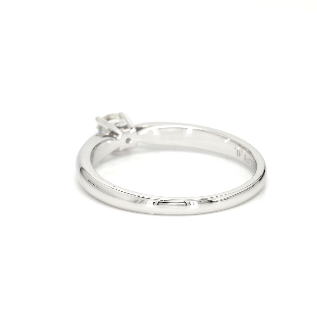 18K 0.21ct Round  Shaped Diane Ring White Frame 15