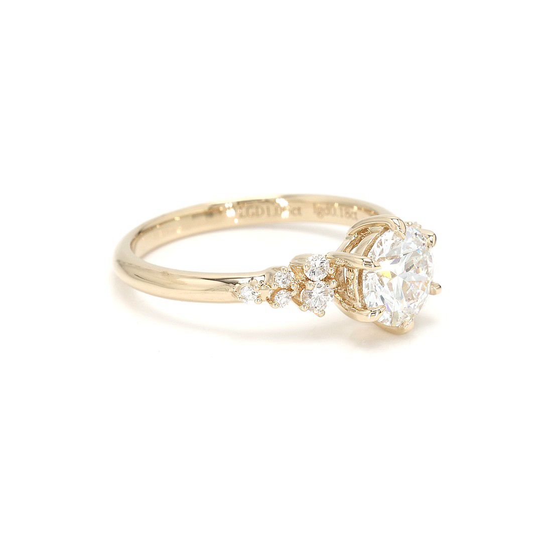 18K 1.06ct Round  Shaped Sophie Ring Yellow Frame 20