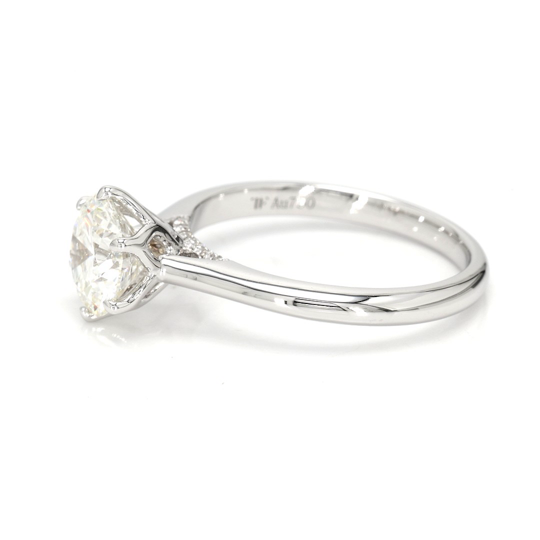 18K 1.5ct Round  Shaped Audrey Ring White Frame 2