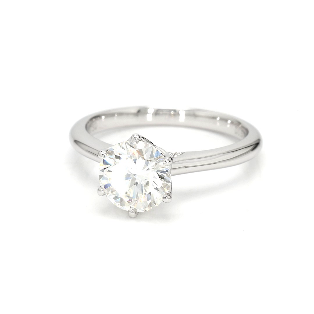 18K 1.5ct Round  Shaped Audrey Ring White Frame 11