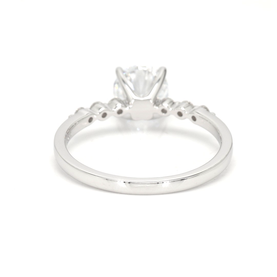 18K 1.05ct E VS1  Round  Shaped Maya White Frame 16