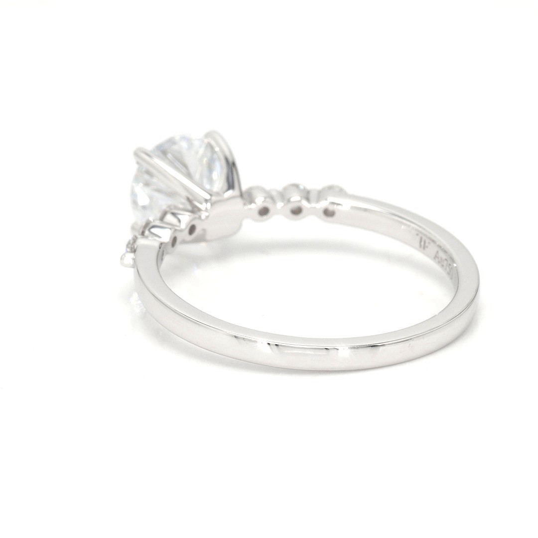 18K 1.05ct E VS1  Round  Shaped Maya White Frame 15