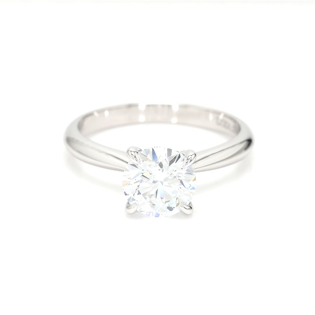 18K 1.5ct E VS1  Round  Shaped Lucia White Frame 0