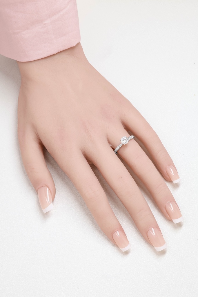 18K 0.79ct Round Shaped Olivia Ring White