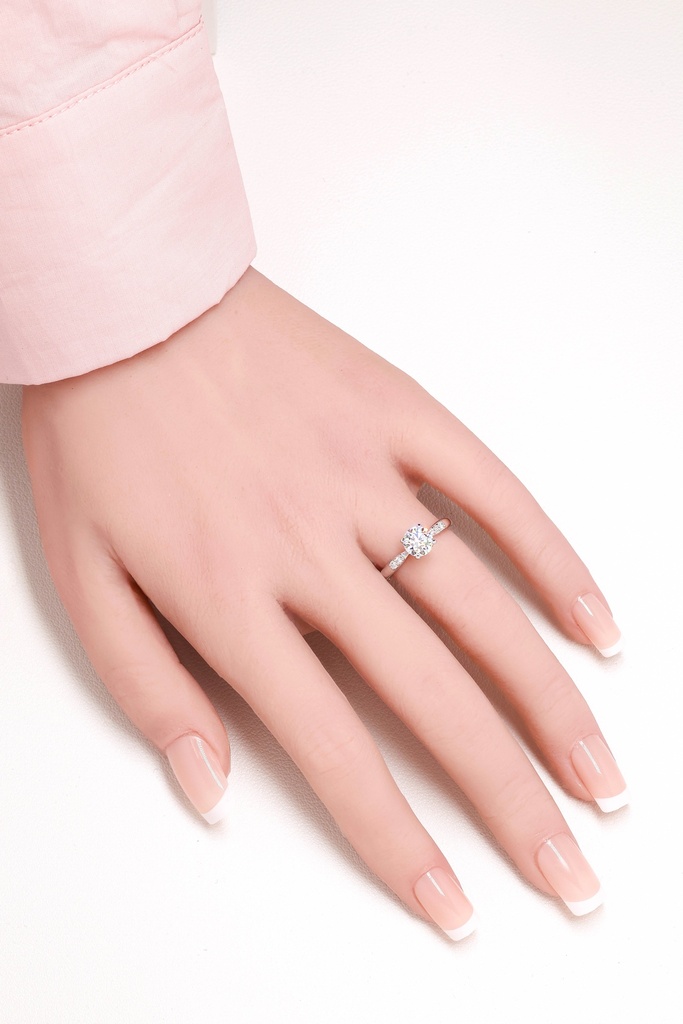 18K 1ct Round  Shaped Olivia Ring White