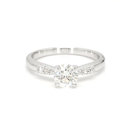 18K 0.79ct Round Shaped Olivia Ring